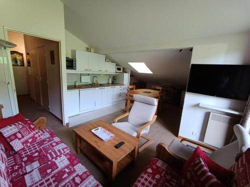Résidence Ferme D'augustin - Batiment D - Grand appartement 8 personnes sur les pistes MAE-8274