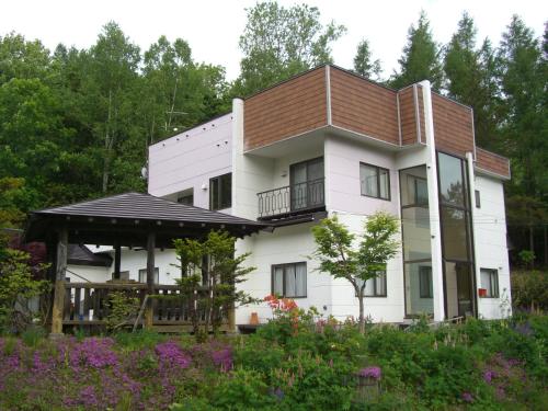 Hotel Coro Coro - Accommodation - Biei