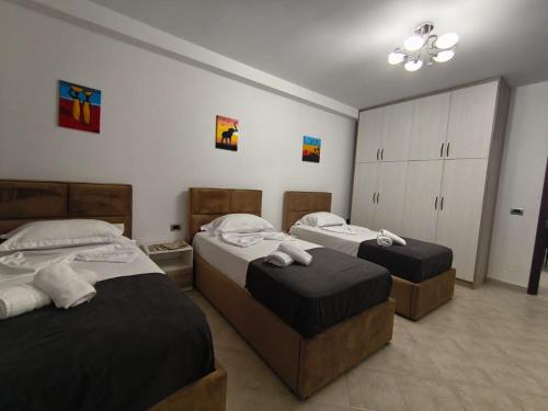 Saranda Xhulial 3 Apartment - image 3
