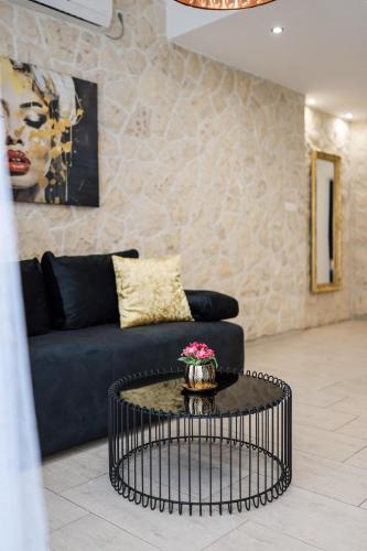 Luxury Apartments Elizabeth - image 6