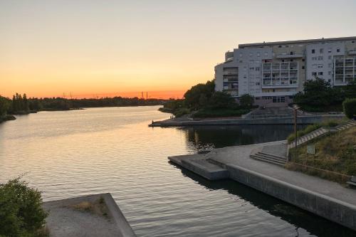 Appartement vue sur Lac proche métro (Appartement vue sur Lac proche metro) in Créteil