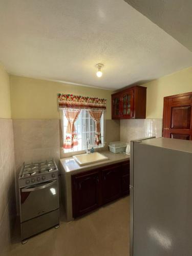 Paradise place small studio in Discovery Bay
