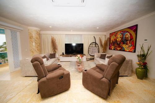 condominio con salida directa al mar