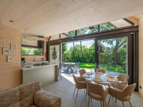 Удобства, Luxury holiday home by the sea in Шаген