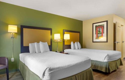 Studio with 2 Double Beds - Non-Smoking image 10