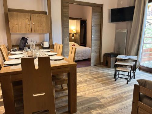 Spacieux 4 pièces à Risoul 1850, 8 couchages, proche pistes - FR-1-330-590, Risoul