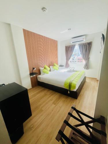 28 Boutique Hotel - Newly Renovated