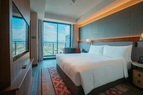 Executive Suite image 2