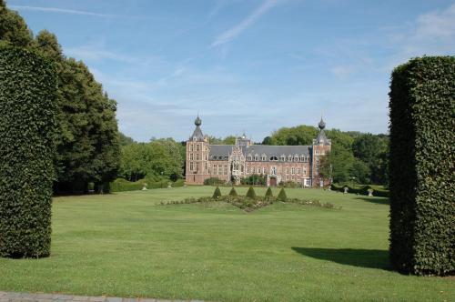 Lavan - main image