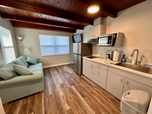 Létesítmények, Cottage 31, Hibiscus Hut - Dora Canal Court - a downtown, waterfront community in Tavares (Florida)