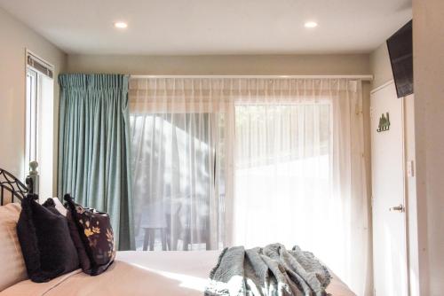 Portside Escape - Hotel Quality Linen in Lyttelton