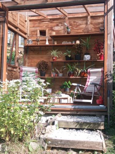 Greenacres Cottage with large Garden in Middleton (Derbyshire)