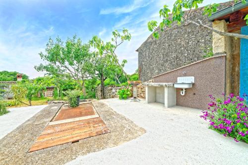  Apartments Bošnjak 804 in Bale