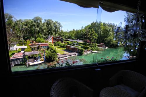 razgled, Hotel Rosch in St Martin
