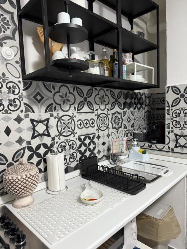 One-Bedroom Apartment image 1