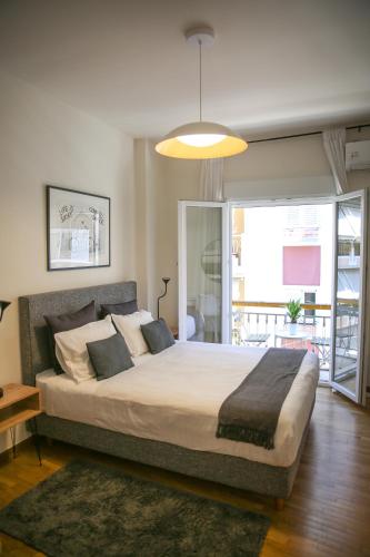 KK Athens Fine Stay -Neos Kosmos-Modern Apartments Opposite Metro with Rooftop Lounge & Acropolis Views, Athen (Foto 4)