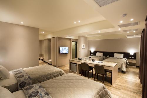 VeryGood Business Hotel in Huatan Township