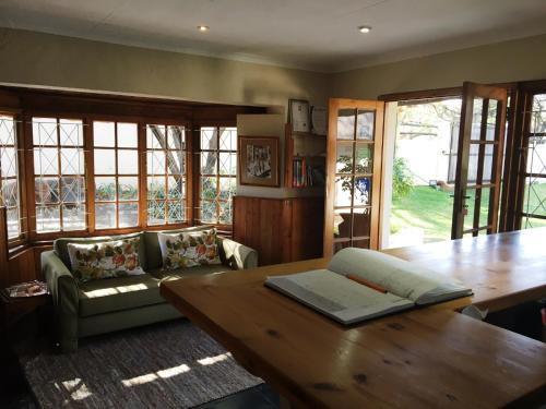 Buller's Rest Guest Lodge