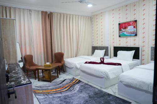 hotel rose garden فندق روز جاردن in Duqm