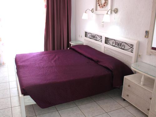 Ostria - image 2