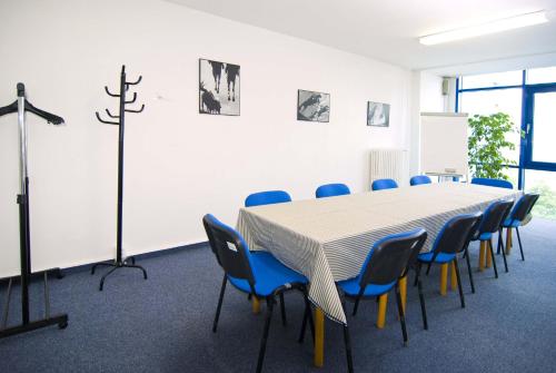 Hotel Arnost Garni - image 14