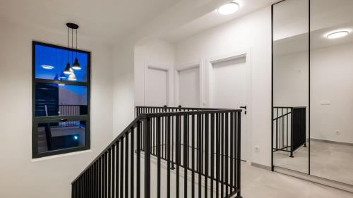 Three-Bedroom Villa image 6