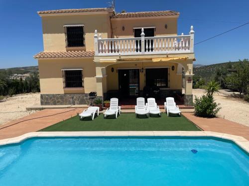 Villa en lo alto del monte in Villanueva del Trabuco