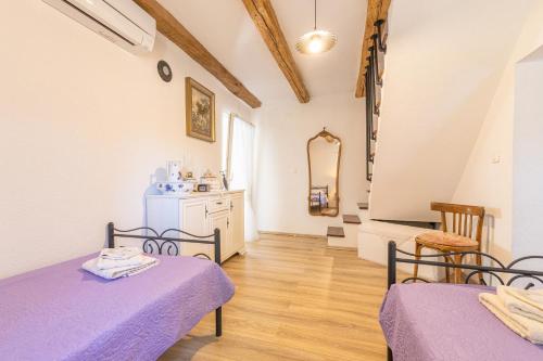 Old house Rustica with pool, jacuzzi and tavern - Valincic in Brinje