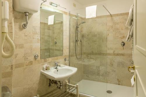 Hotel Modigliani, Řím (fotografie 9)
