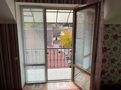 Затишні Апартаменти біля Софіївки 2й поверх, Umanʼ (foto 5)