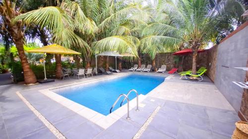 Casa Bianca, OSU, Premium Luxury, Breakfast, Pool & Gym, Restaurant, Beach 5mins, Airport 15mins, Accra