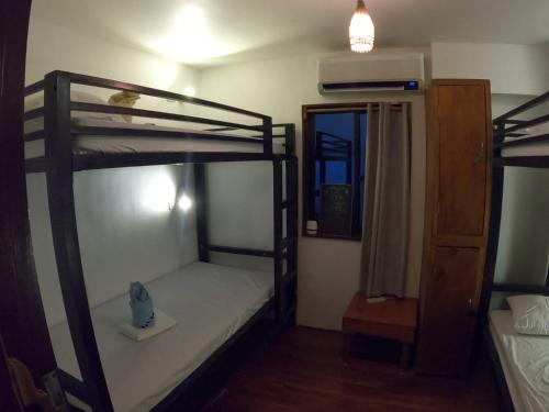 1 twin bed