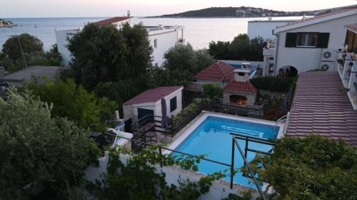 Deni, Sevid (Foto 4)