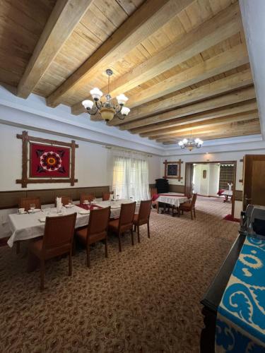 餐廳, Hotel - Restaurant Siren in 霍羅格