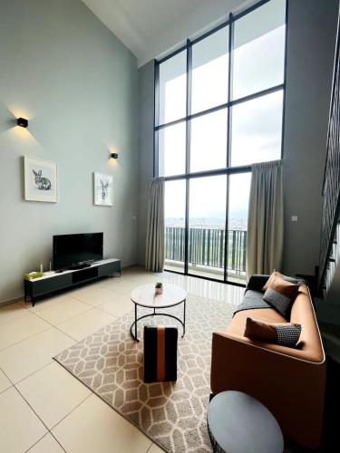 Tranquil Homes at i-City - WiFi TV Box & 1 Carpark
