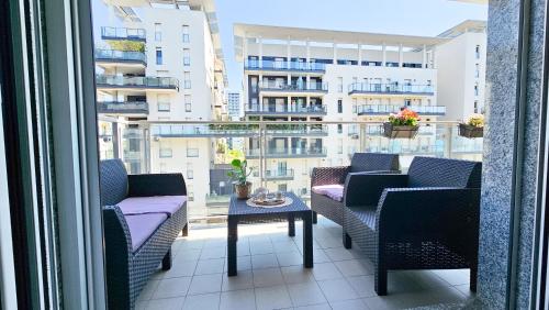 Balkons/terase, Skyline Milano - Exclusive Garage & Terrace in Quartiere Adriano