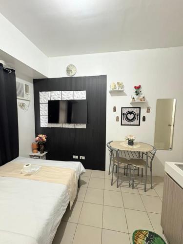 JJMC PLACE 6 With Netflix and Unli Wifi, Манила