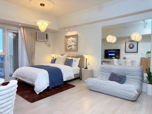 Chic stay at Venice Grand Canal Mall View, Manila