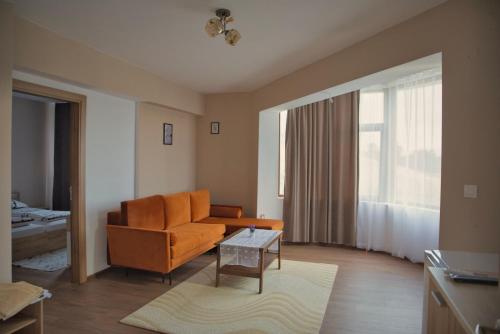 Вихрен-стаи и апартаменти за гости in سندنسكي