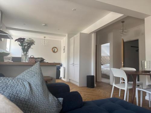 Three Acorns Court in Woodnesborough