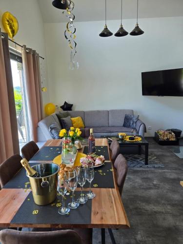 PauchHuts in Horni Plana