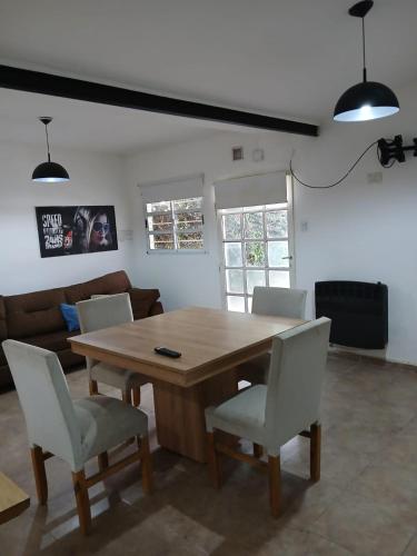 One-Bedroom House image 4