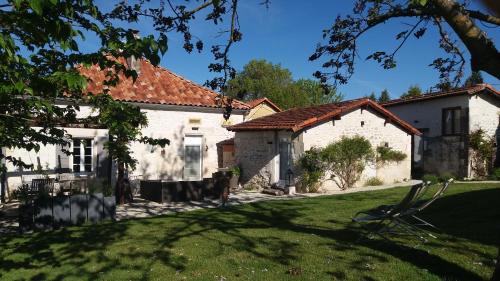 Les chambres de la grange in Cherval