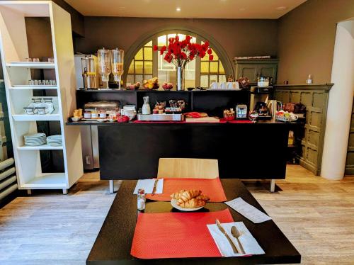 อาหารและเครื่องดื่ม, Hotel Thonon Centre Le Comte Rouge in โทนง-เล-แบ็ง