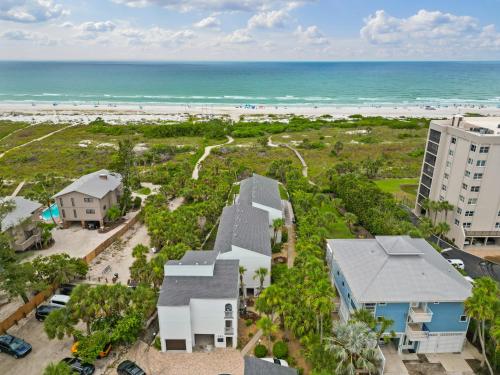 Just Beachy By Beachside Management