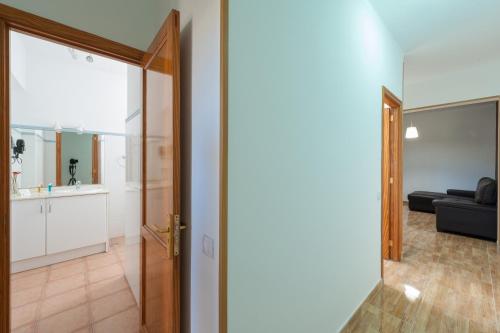 Superior Apartment image 6