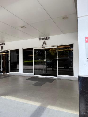 Aiza's Place with Two Beds in Shell Residences PASAY near MOA and NAIA, Manila (photo 9)