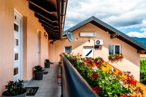 ทัศนียภาพภายนอกโรงแรม, Guest House Mačić (Guest House Macic) in อุทยานแห่งชาติพลิทวิค