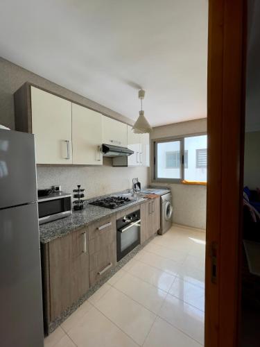 Appartement Blanca Beach lumineux avec balcon in Sidi Rahal