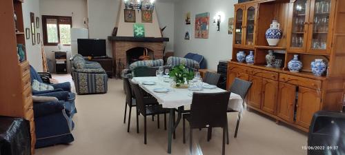 Cabra Puerta de la Subbética (Cabra Puerta de la Subbetica) in คาบรา